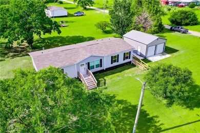 4159 Folks Dr, Blackshear, GA 31516 - photo 7