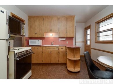 8201 Emerson Ave S, Bloomington, MN 55420 - photo 5