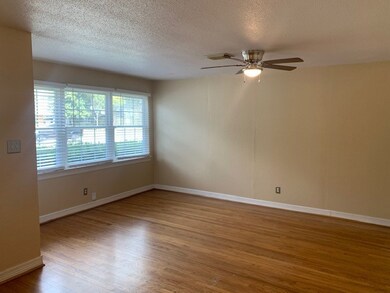 4710 Ella Blvd, Houston, TX 77018 - photo 4