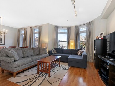 1869 Beacon St unit 3, Brookline, MA 02445 - photo 4