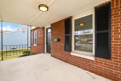 2023-4-5 601 Oak Hollow Ct 04