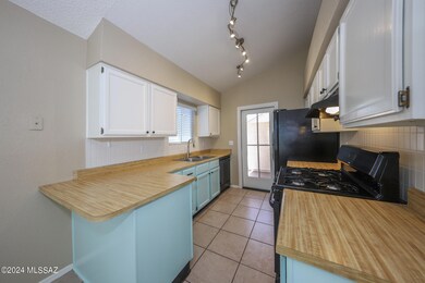 4842 W Matilda Dr, Tucson, AZ 85742 - photo 4