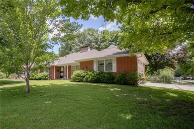 800 NW 10th St, Blue Springs, MO 64015 - photo 3