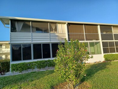 421 Windsor R, West Palm Beach, FL 33417 - photo 3