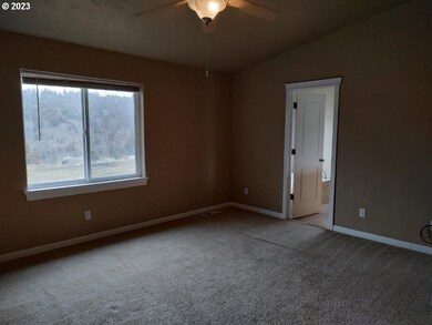 218 Elkview Dr, Canyon City, OR 97820 - photo 6