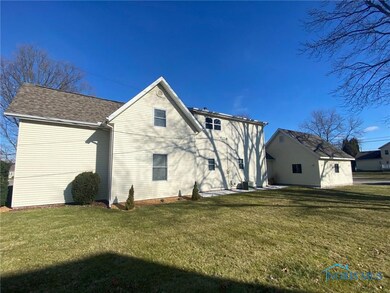 308 Middle St, Archbold, OH 43502 - photo 4