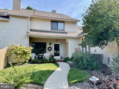 17 Sugar Knoll Dr unit 17, Devon, PA 19333 - photo 3