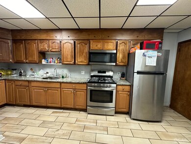 226 Powers St, New Brunswick, NJ 08901 - photo 4