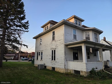 615 1st St, Kenyon, MN 55946 - photo 2