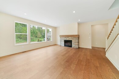 HS-03-049_Beech_Living room_Fireplace_St