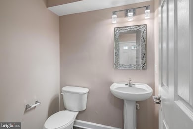 5011 Queens Stroll Place SE, Washington, DC 20019 - photo 5