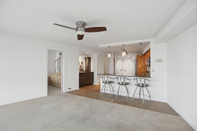Marina City unit 5803, Chicago, IL 60654 - photo 4