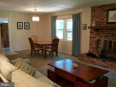 3805 Idle Ct, Bowie, MD 20715 - photo 4