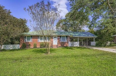 381 W Candler St, Winder, GA 30680 - photo 2