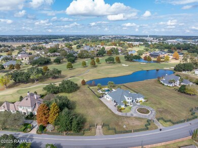 406 Le Triomphe Pkwy, Broussard, LA 70518 - photo 2