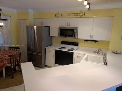 Cypress Bend unit 602, Pompano Beach, FL 33069 - photo 3