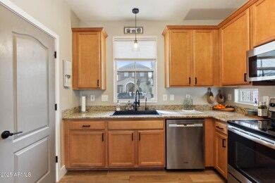 10-web-or-mls-E Isleta Ave-006