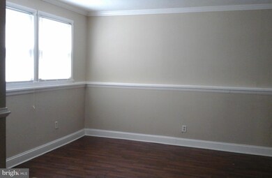 7310 Longbranch Dr, New Carrollton, MD 20784 - photo 5