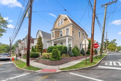 76 James St, Bloomfield, NJ 07003 - photo 2