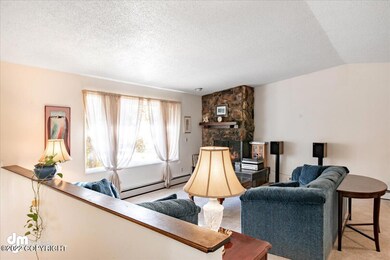 04-Family Room_ELI03083-HDR-Edit