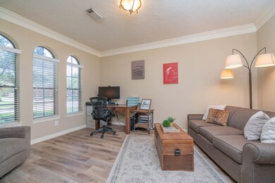 1901 Pebble Ln, Friendswood, TX 77546 - photo 4