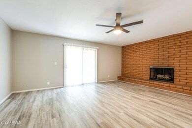 303 E Ellis Dr, Tempe, AZ 85282 - photo 7