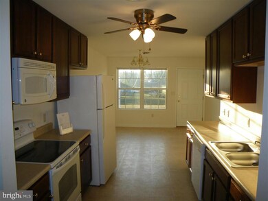 2801 Roosevelt Dr, Chambersburg, PA 17201 - photo 4