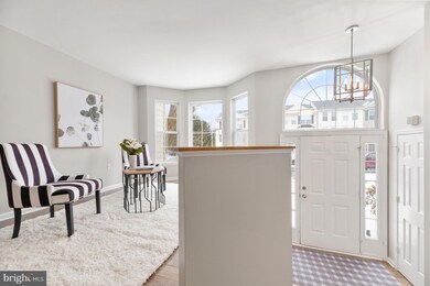 35867 Devon Park Square, Round Hill, VA 20141 - photo 6