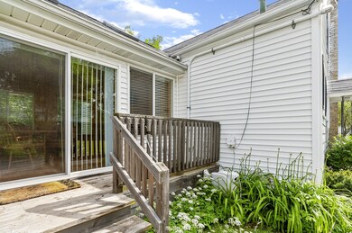 1012 N Mcaree Rd, Waukegan, IL 60085 - photo 7