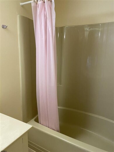 198 Meadow Ridge Rd unit 20, Galloway, NJ 08205 - photo 7