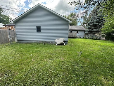 4118 E Garden Ave, Des Moines, IA 50317 - photo 4