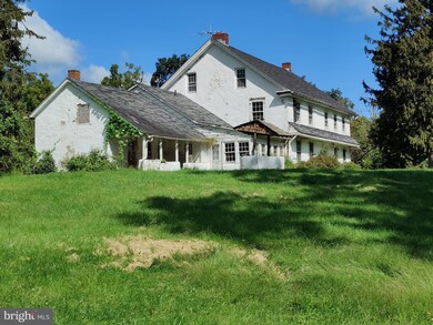 2225 Chestnut Tree Rd, Honey Brook, PA 19344 - photo 2