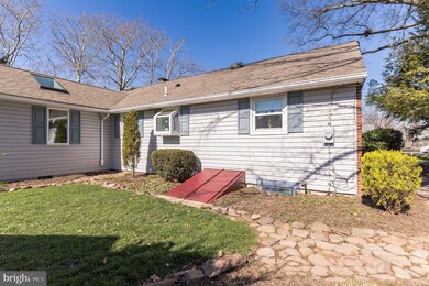 54 E Cherry Ln, Souderton, PA 18964 - photo 4