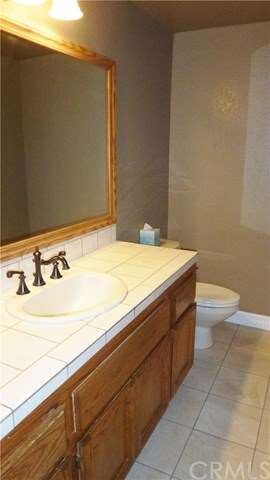 Downstairs 1/2 bath