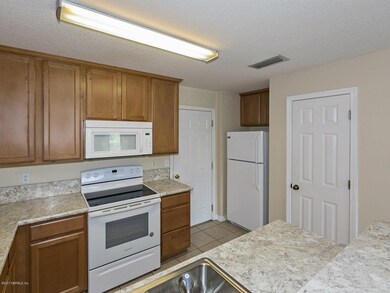 005_Kitchen