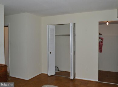 2305 Greenery Ln unit T, Silver Spring, MD 20906 - photo 6