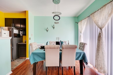 6423 Gray Hawk Dr unit 2716, Matteson, IL 60443 - photo 4