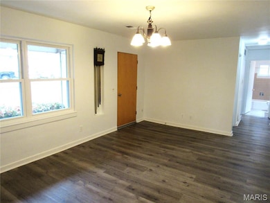 1122 East Dr, Cottage Hills, IL 62018 - photo 4