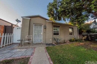 FRONT UNIT AND FRONT YARD