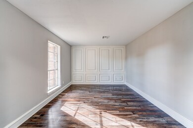 8207 Tiger Ln, Houston, TX 77040 - photo 6