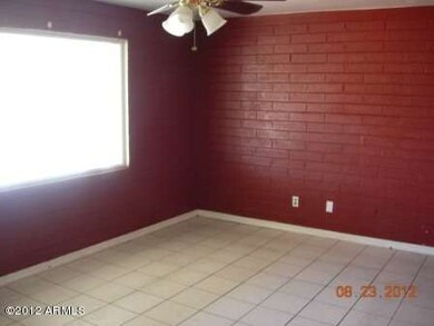 112th living room 0823