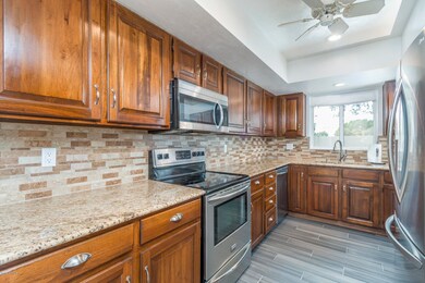 6) KITCHEN