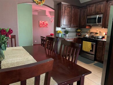 105 E Linden St, Ennis, TX 75119 - photo 7