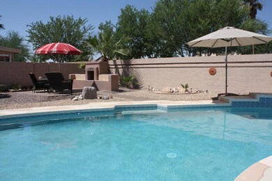 SALT WATER PEBBLE TEC POOL
