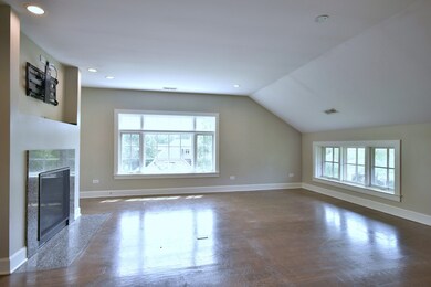 296 N Maple Ave unit 3, Elmhurst, IL 60126 - photo 3