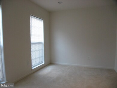 4552 Hidden Stream Ct unit 44, Owings Mills, MD 21117 - photo 3