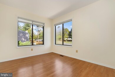 9307 Grazing Terrace, Montgomery Village, MD 20886 - photo 6