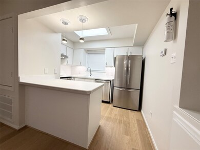 1950 Vermont St unit A, Houston, TX 77019 - photo 5