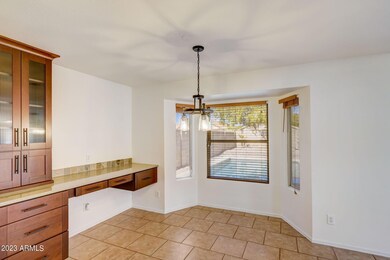 11-web-or-mls-S Chippewa Pl-011