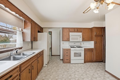 8767 Monroe Ave, Munster, IN 46321 - photo 7